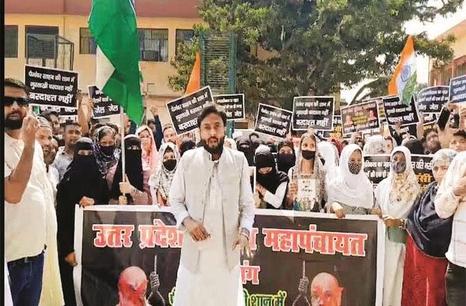 किसी भी महापुरूष के खिलाफ बयान बाज़ी करना गलत है: योगी आदित्यनाथ किसी भी महापुरूष के खिलाफ बयान बाज़ी करना गलत है: योगी आदित्यनाथ