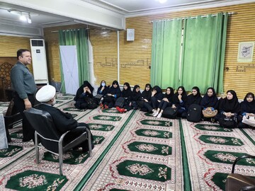 تصاویر/ بازدید علمی دانش آموزان بوشهر از اوقاف