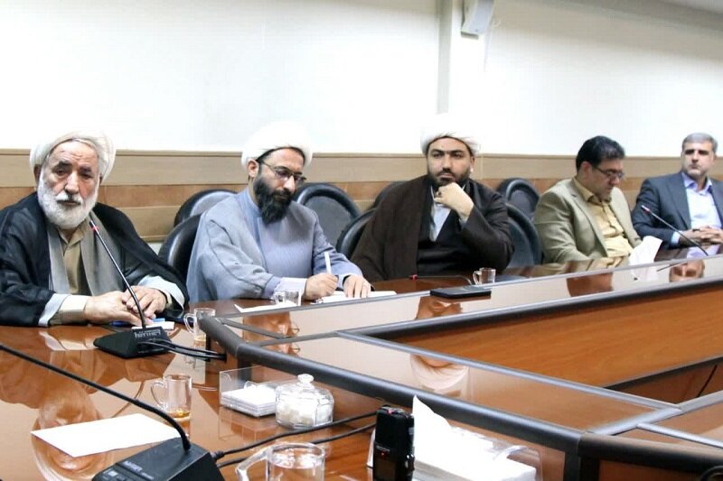 برگزاری نشست همکاری حوزه و آموزش و پرورش استان کرمانشاه+تصاویر