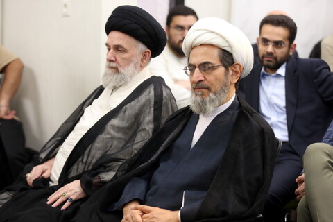 تصاویر/ آیین رونمایی از کتاب (کلمات سید العرب أبی الحسن علی بن ابی طالب علیه السلام)