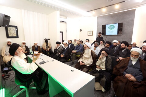 تصاویر/ آیین رونمایی از کتاب (کلمات سید العرب أبی الحسن علی بن ابی طالب علیه السلام)