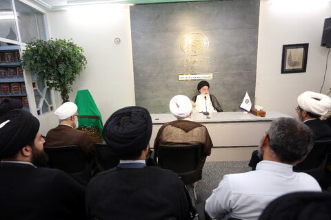 تصاویر/ آیین رونمایی از کتاب (کلمات سید العرب أبی الحسن علی بن ابی طالب علیه السلام)