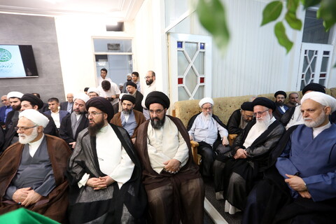 تصاویر/ آیین رونمایی از کتاب (کلمات سید العرب أبی الحسن علی بن ابی طالب علیه السلام)