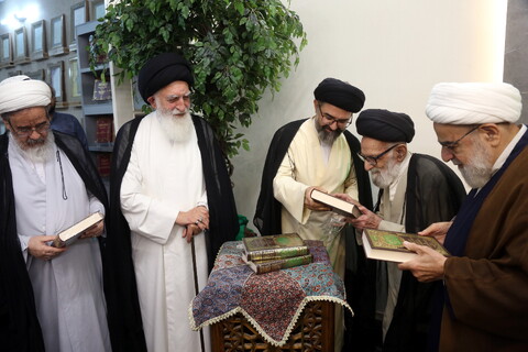 تصاویر/ آیین رونمایی از کتاب (کلمات سید العرب أبی الحسن علی بن ابی طالب علیه السلام)