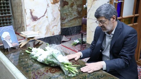 تصاویر/اولین روز کاری استاندار جدید یزد