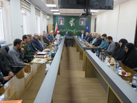 تصاویر/ نشست جمعی از ذاکرین و مادحین اهل بیت علیهم السلام شهرستان خوی با مسئول بسیج مداحان کشور