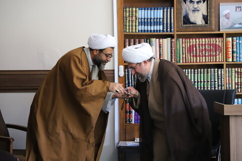 تصاویر/ دیدار مدیر حوزه های علمیه خواهران کشور با نماینده ولی فقبه در استان آذربایجان شرقی