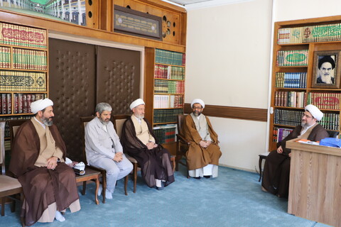 تصاویر/ دیدار مدیر حوزه های علمیه خواهران کشور با نماینده ولی فقبه در استان آذربایجان شرقی