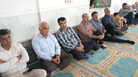 تصاویر/ امام جمعه برازجان در جمع اهالی روستای دهرود سفلی
