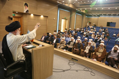 آیین افتتاحیه دوره دوم مدرسه راهبری حل مسئله