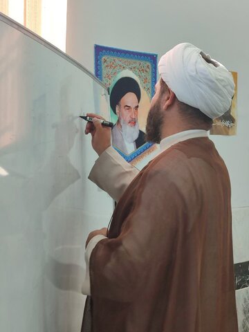 تصاویر/برگزاری دوره توانمندسازی مبلغین و مبلغات شهرستان مهران