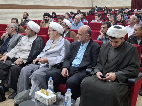 نشست علمی با موضوع "زمینه‌سازی امام حسن عسکری(ع) برای ورود به دوران غیبت" در کاشان