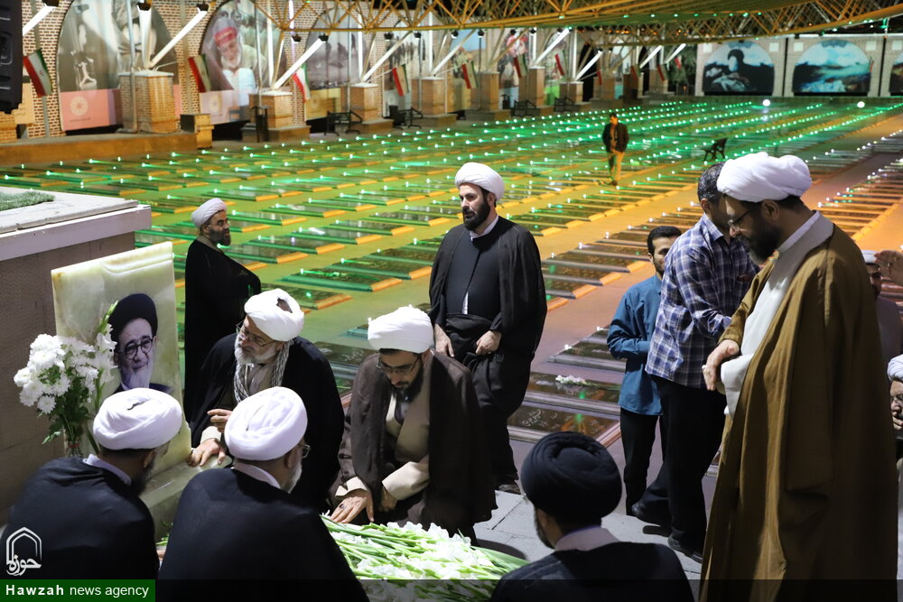 ادای احترام مدیران استانی حوزه های علمیه خواهران کشور به مقام شامخ شهید آل هاشم