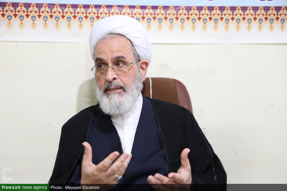 مغربی علومِ انسانی کا ڈھانچہ غیر الہی مسائل اور غلط نظریات سے مخلوط ہے/ تمام علوم سے مثبت اور بہترین استفادہ کرنا چاہیے