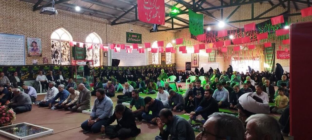 شهدا پرچمداران راستین عرصههای عشق و معرفت هستند