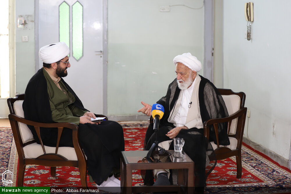 صریح و صمیمی با آیتاللّه مسعودی خمینی؛ گفتوگویی که از خواندن آن پشیمان نمیشوید