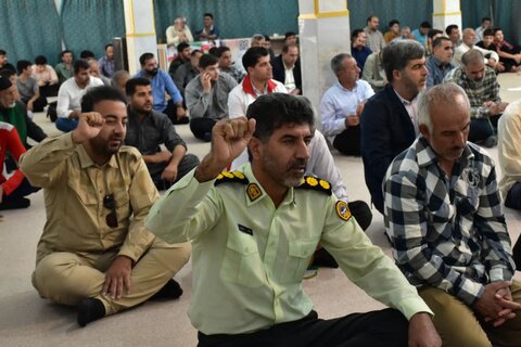 تصاویر/نماز جمعه به امامت حجت الاسلام والمسلمین حسینی احمد فداله در شهرستان آبدانان برگزار شد