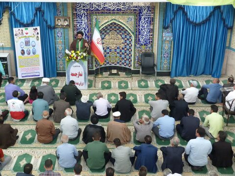 تصاویر/نماز جمعه به امامت حجت الاسلام والمسلمین حسینی احمد فداله در شهرستان آبدانان برگزار شد