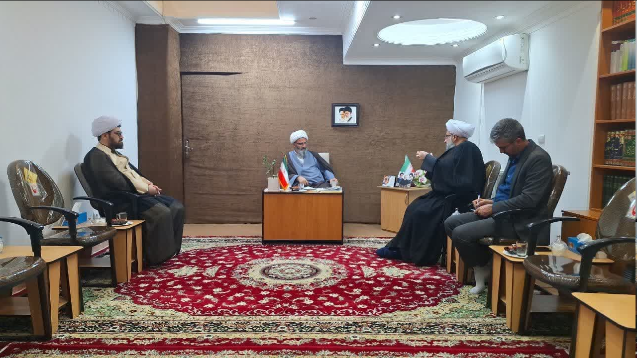 دیدار دبیر ستاد امر به معروف کشور با نماینده ولیفقیه در سمنان + عکس