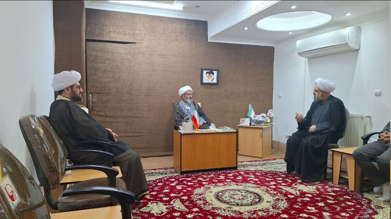 دیدار دبیر ستاد امر به معروف کشور با نماینده ولیفقیه در سمنان + عکس