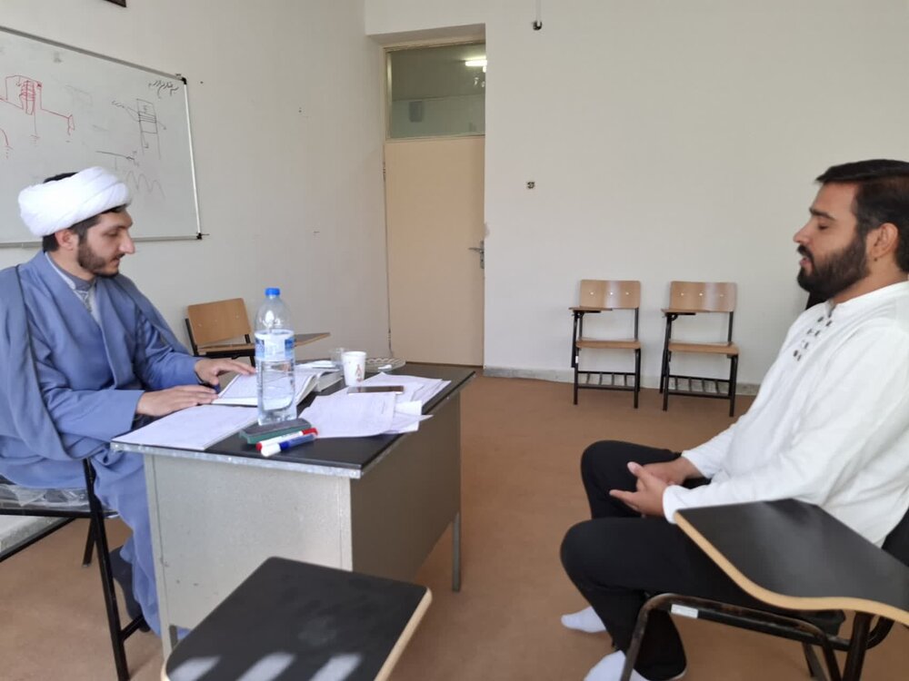 آزمون سالانه حفظ قرآن کریم و نهجالبلاغه در حوزه علمیه اصفهان برگزار شد+ عکس