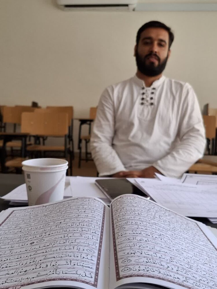 آزمون سالانه حفظ قرآن کریم و نهجالبلاغه در حوزه علمیه اصفهان برگزار شد+ عکس