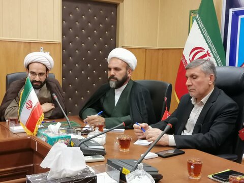 تصاویر/نشست هماهنگی برگزاری مراسم راهپیمایی یوم الله ۱۳ آبان در استانداری ایلام