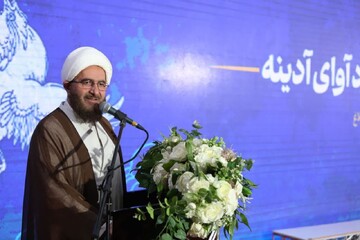 ظرفیت سرود برای بیان زیبایی‌های نماز جمعه بهره برداری شود