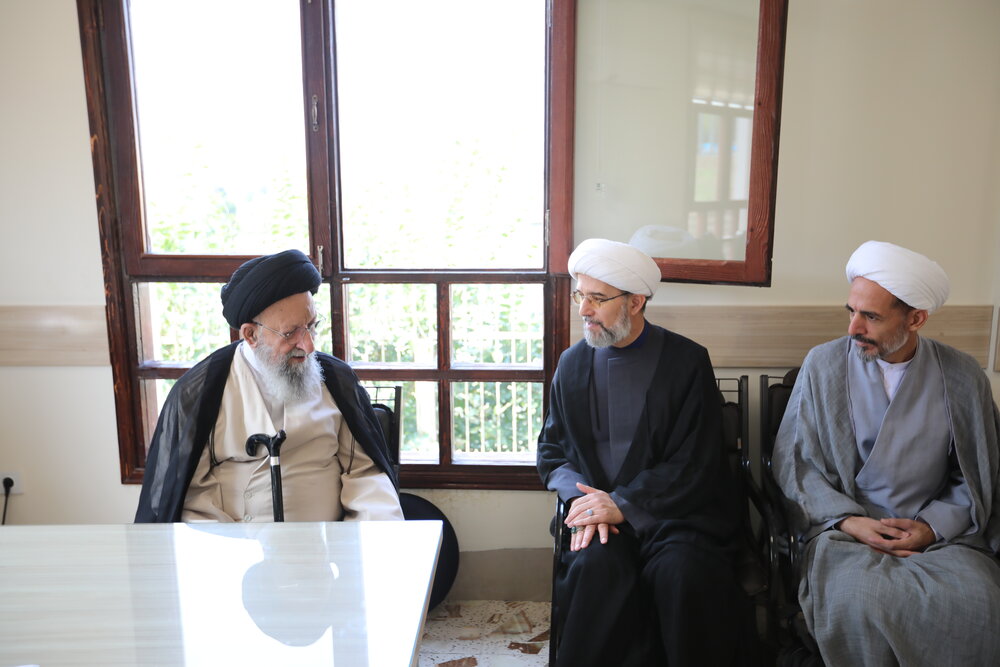 ضرورت هوشیاری و انتخابهای آگاهانه در سیر زندگی/ طلبگی آغاز سفری معنوی به سوی حقیقت و خودشناسی است