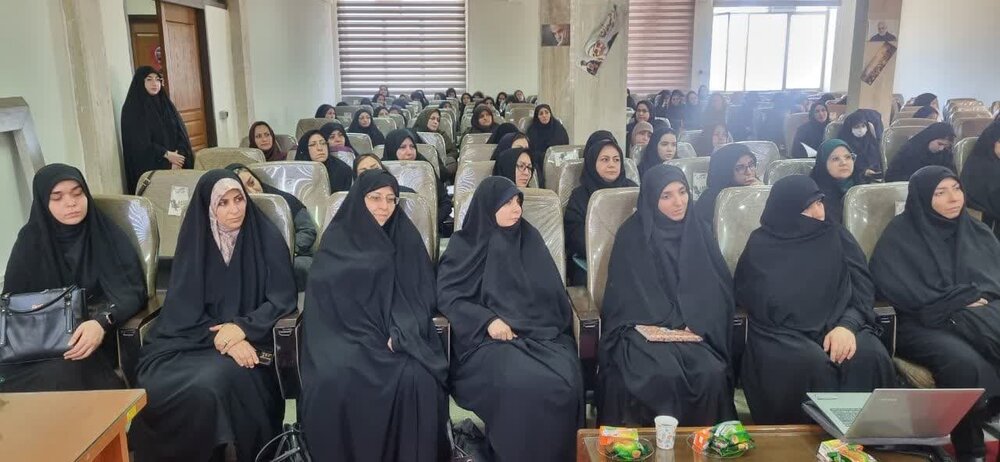 رسانهها نتوانستهاند الگویی موفق از زن را به مردم معرفی کنند