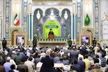 بزرگداشت شهیدان نیلفروشان و یحیی سنوار در قم / مومنی: به رسمیت شناختن اسرائیل غاصب یعنی اوج حقارت