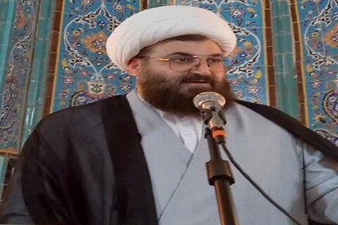 حجت‌الاسلام والمسلمین صادق صالحی، امام جمعه شهرستان قصرشیرین