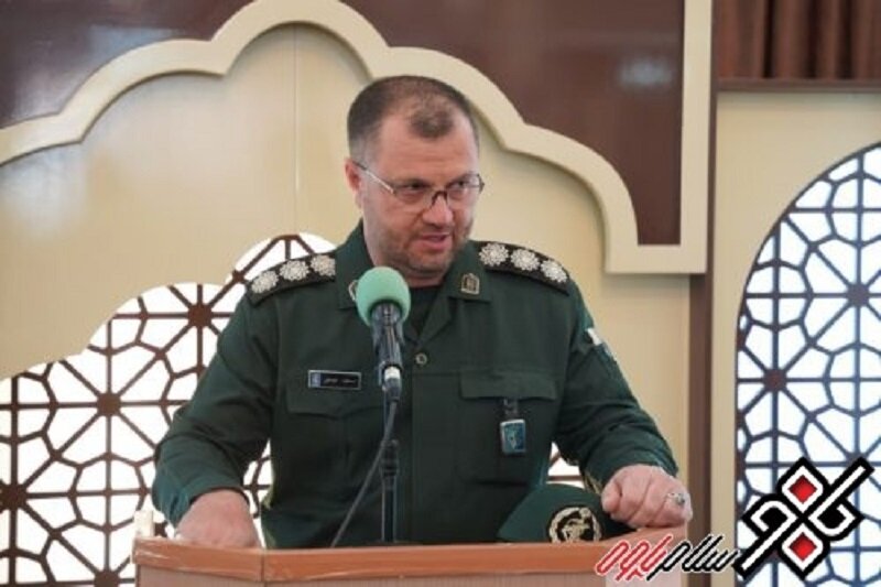 خانواده معظم شهدا ایثار و صبوری را به همه آموختند