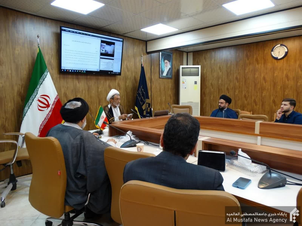 بررسی بایستههای فرهنگ اسلام از دیدگاه مقام معظم رهبری