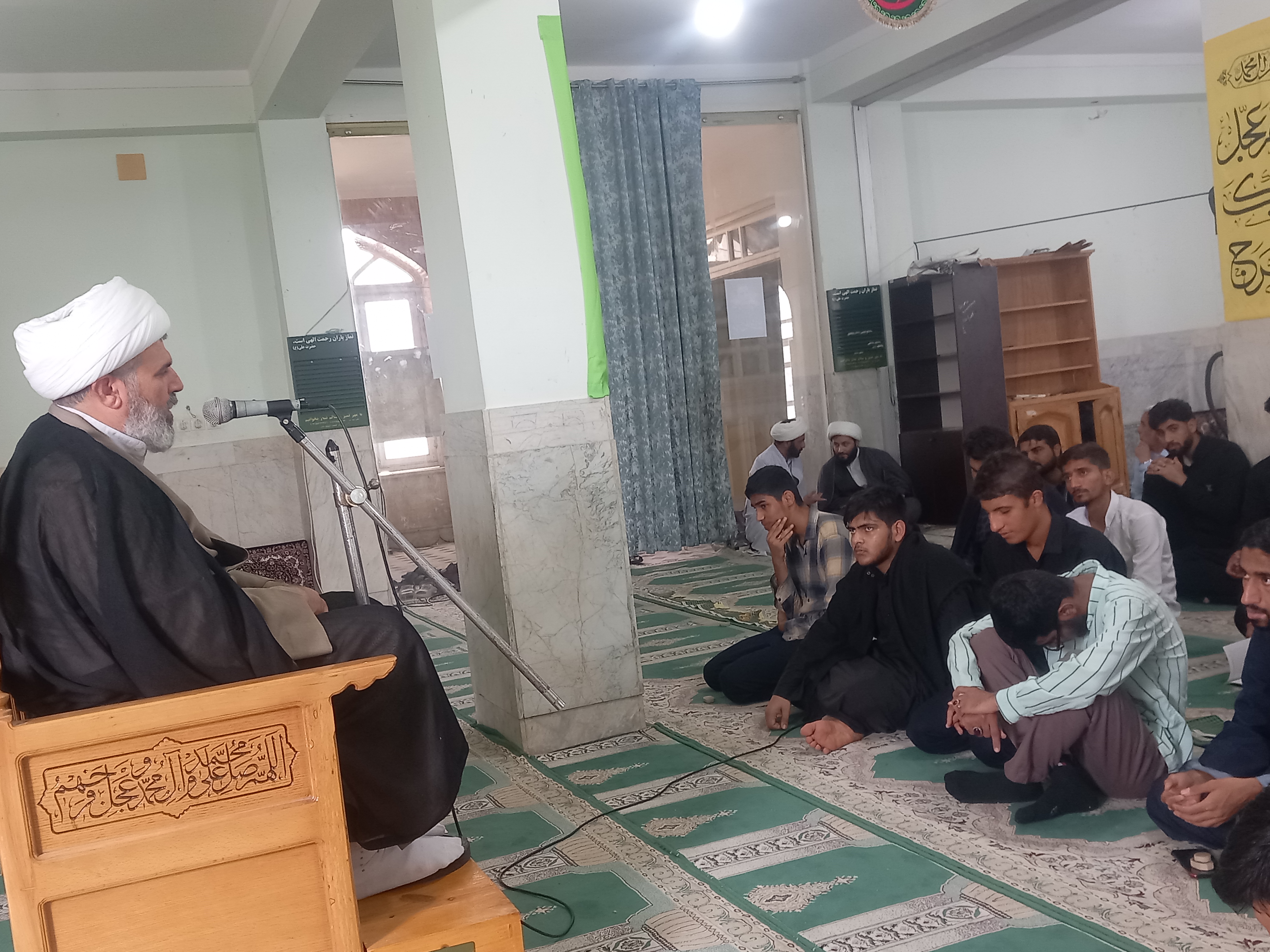 طلبه بدون نماز شب به جایی نمیرسد