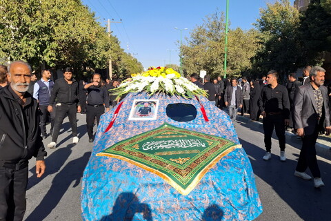 تشییع پیکر مطهرشهید مهدی پریشانی در خمینی شهر اصفهان‎