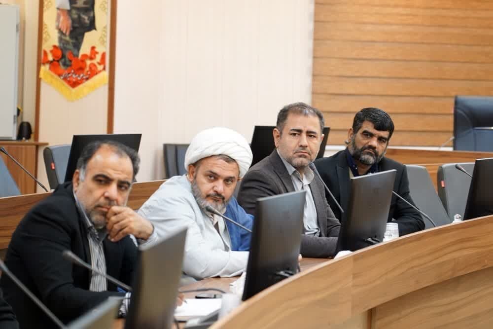 نشست هماندیشی طرح نوین آموزش قرآن کریم (بُشری) در آران و بیدگل