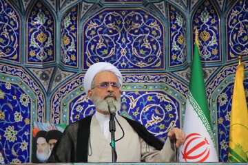 رونمایی از ۵۰ اثر در همایش یکصدمین سال بازتأسیس حوزه علمیه قم / حوزه علمیه خدمتگزار انقلاب و مردم است