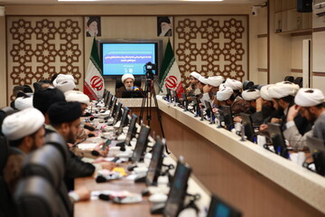 تصاویر/ جلسه هم‌اندیشی نمایندگان پاسخکده‌های دینی حوزه‌های علمیه