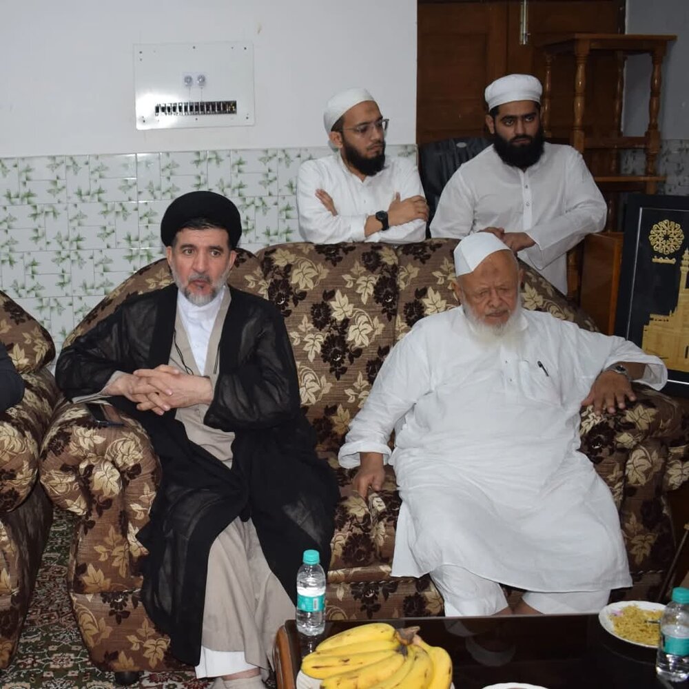 दारुल उलूम देवबंद में ईरानी विद्वानों और शोधकर्ताओं का दौरा; ईरान धार्मिक हिंसा का समर्थक नहीं है, वह वैश्विक भाईचारा चाहता है
