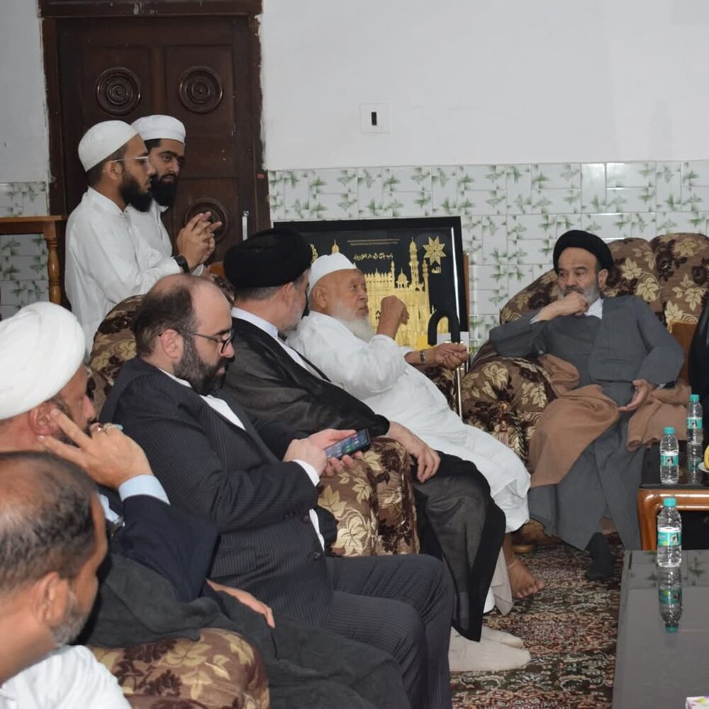 दारुल उलूम देवबंद में ईरानी विद्वानों और शोधकर्ताओं का दौरा; ईरान धार्मिक हिंसा का समर्थक नहीं है, वह वैश्विक भाईचारा चाहता है