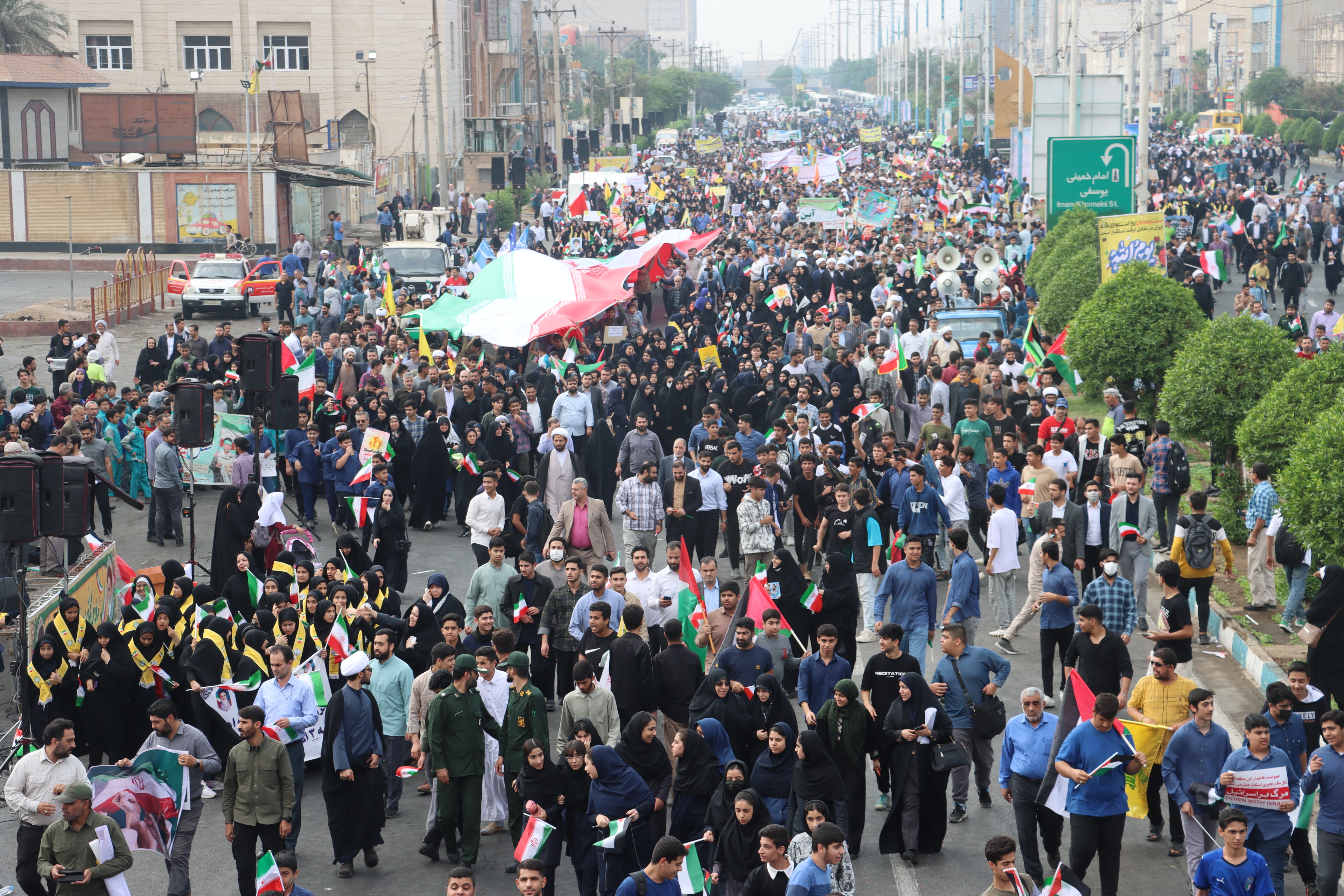 تصاویر/ راهپیمایی یوم الله ۱۳ آبان در اهواز