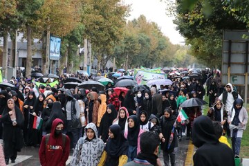 تصاویر راهپیمایی ۱۳ آبان در بروجرد