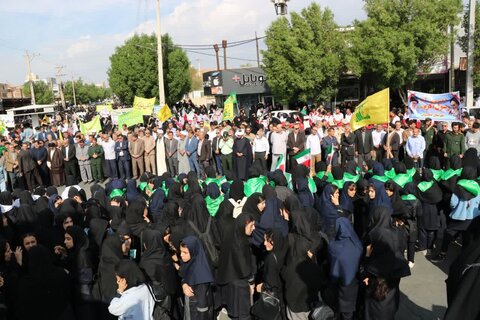 تصاویر/راهپیمایی ۱۳ آبان در شهرستان دهلران برگزار شد