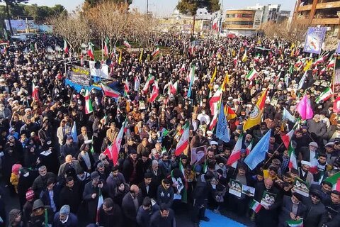 راهپیمای 13 آبان در قم