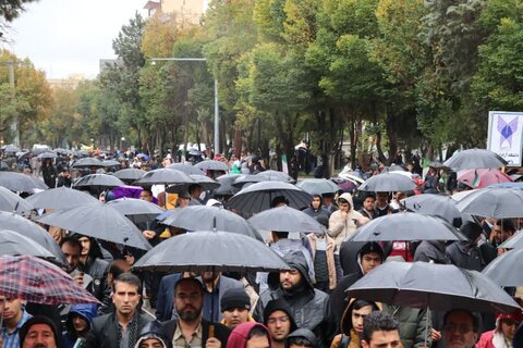 تصاویر راهپیمایی ۱۳ آبان در بروجرد