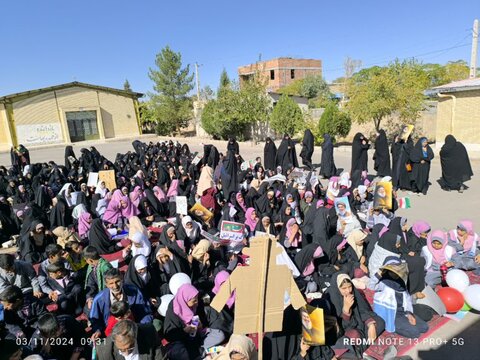 شکوه راهپیمایی یوم الله ۱۳ آبان محی آباد به روایت تصویر