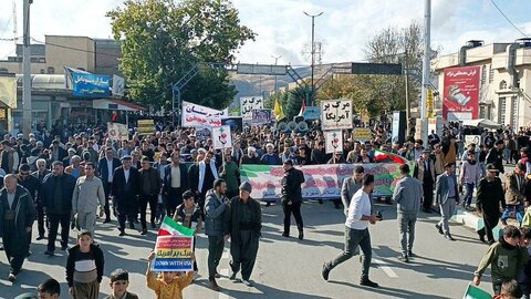 تصاویر/ برگزاری راهپیمایی ۱۳ آبان در پیرانشهر