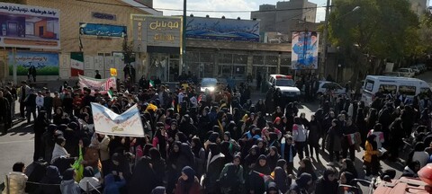 تصاویر/ حضور با شکوه مردم اسکو در راهپیمایی روز دانش آموز