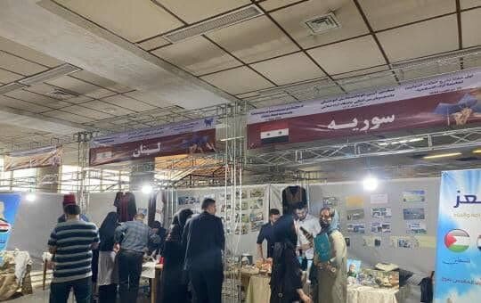 گزارشی از فعالیتهای داوطلبانه دانشجویان لبنانی در ایران؛ از تاسیس کانون سلام تا برگزاری نمایشگاه مقاومت+عکس